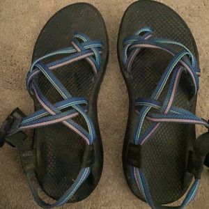 Blue/ Purple size 8 Women’s Chacos